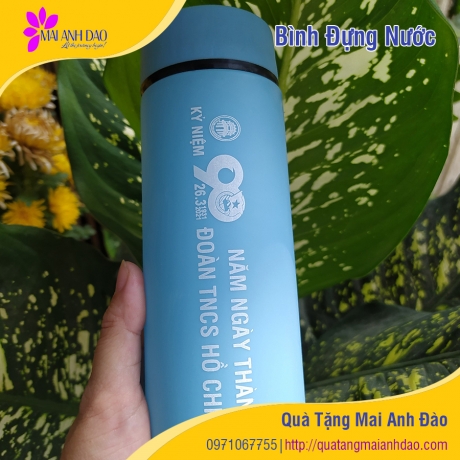 binh-dung-nuoc-in-logo-qua-tang-mai-anh-dao-4